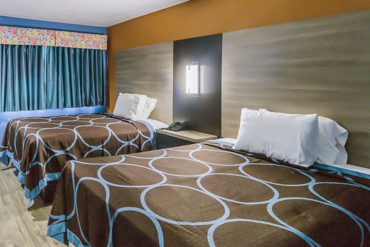 Room 16 of 18