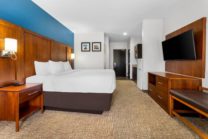 Comfort Inn & Suites Augusta West Near Fort Gordon