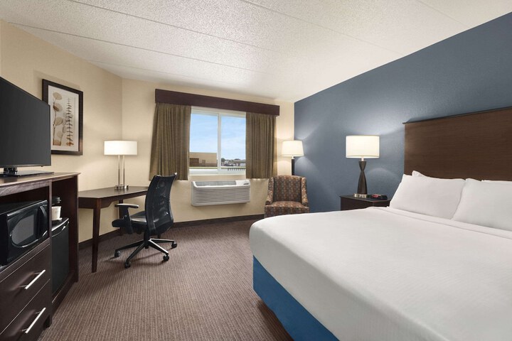 Baymont by Wyndham Owatonna