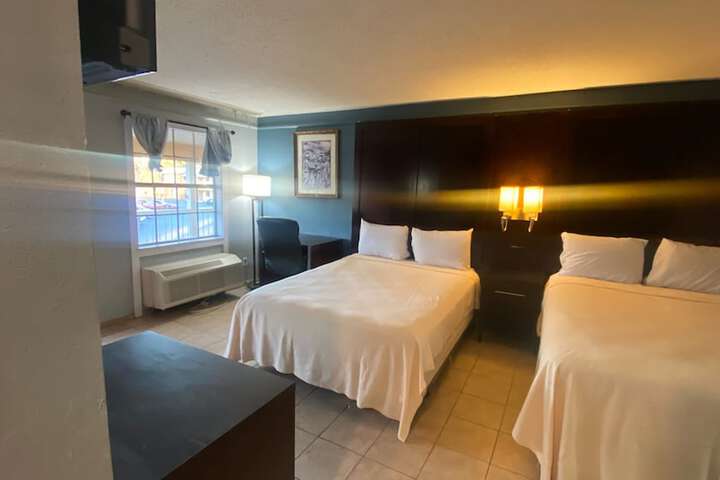 Room 20 of 35
