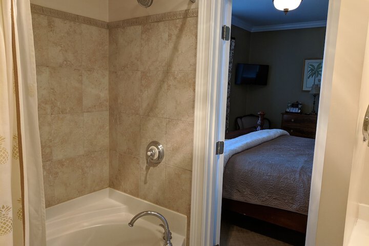Room 112 of 169