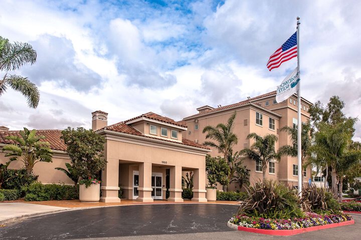 Homewood Suites by Hilton Oxnard / Camarillo