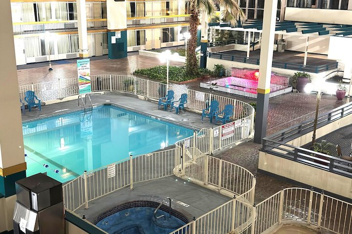 The Lodge Hotel and Banquets