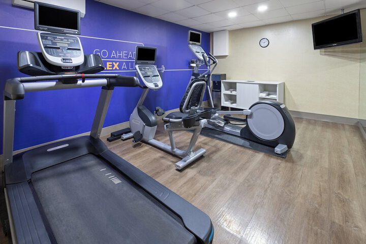 Holiday Inn Express Hotel & Suites Freeport by IHG