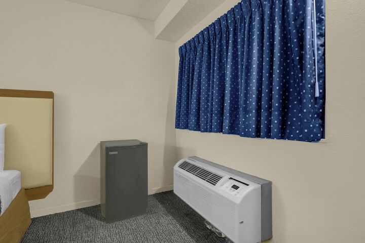 Brookville Inn by OYO Near Dayton International Airport