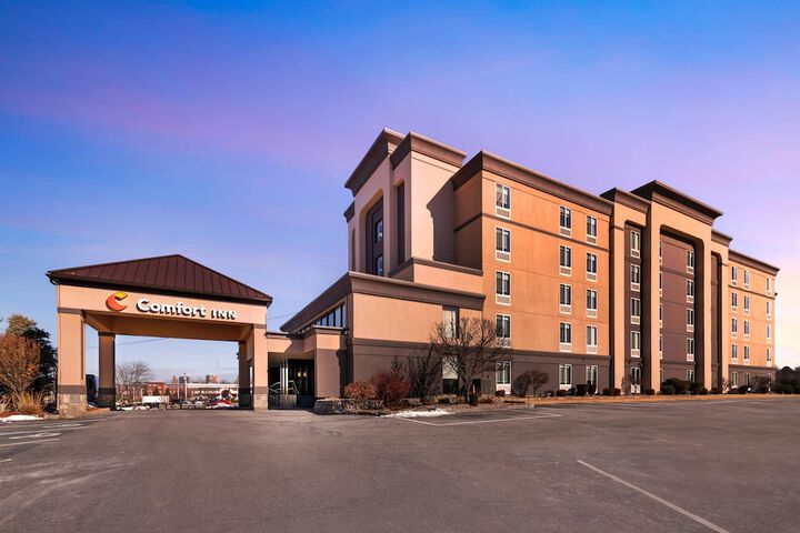 Comfort Inn Manchester Airport