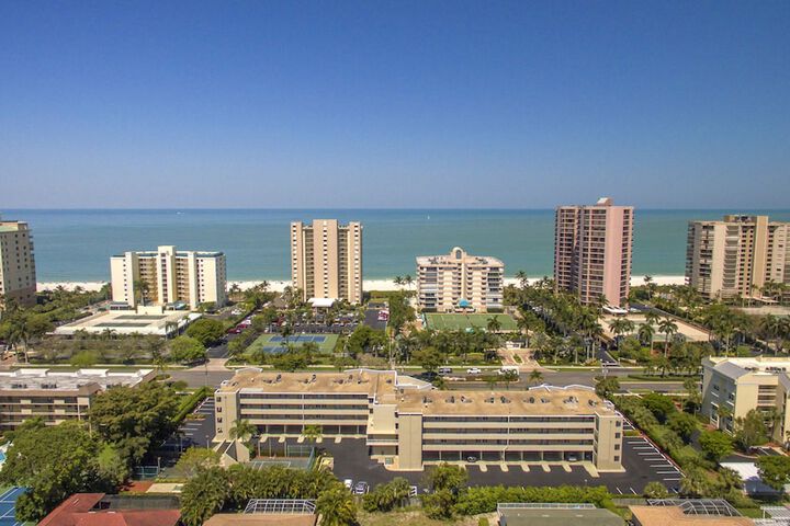 Marco Beach Vacation Suites