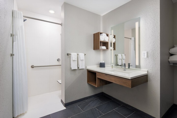 Staybridge Suites Auburn University Area by IHG