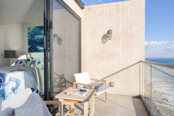 Matador by Avantstay Ocean Front Malibu Pad w / Rooftop Patio