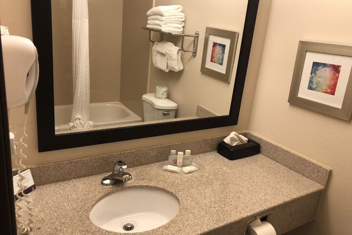 Room 14 of 22