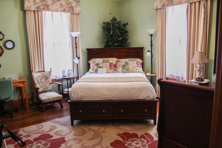 Room 76 of 206