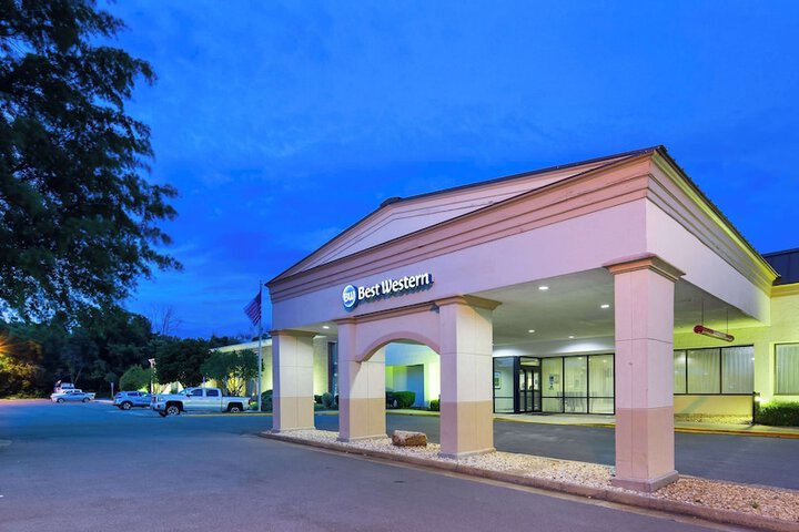 Hotel 2 of 25