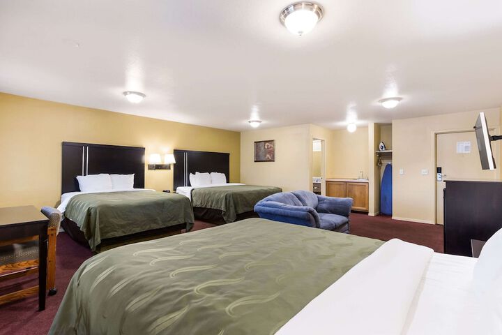 Room 20 of 61