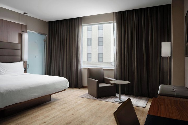 Room 26 of 44