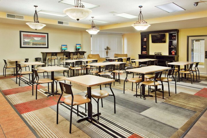 Breakfast/Coffee Service 55 of 59