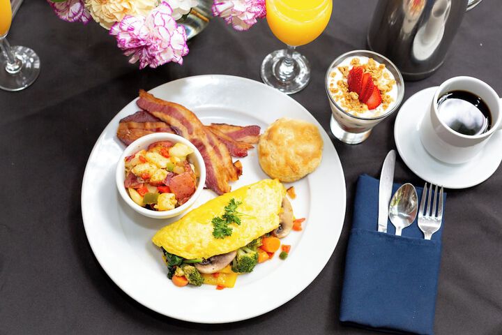 Breakfast/Coffee Service 123 of 141