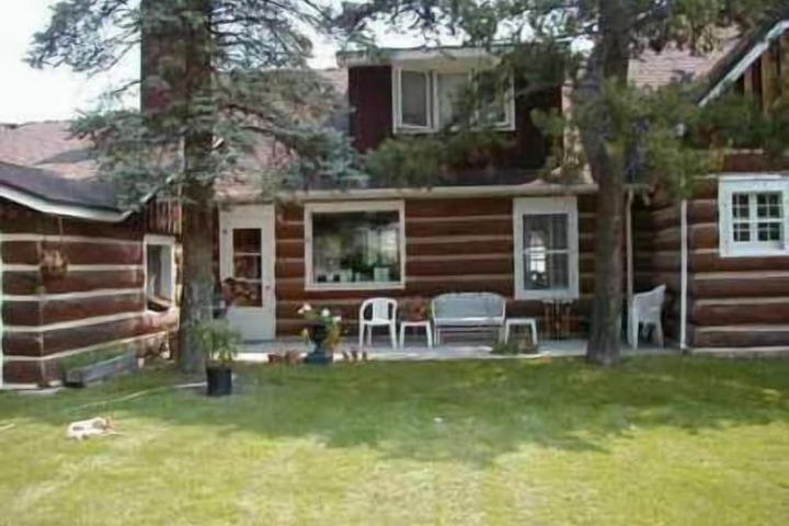 Property Grounds 25 of 25