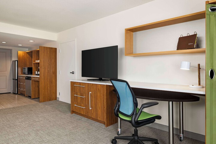 Home2 Suites by Hilton Denver West - Federal Center CO