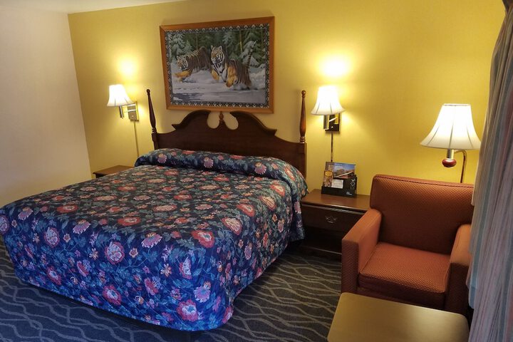 Room 22 of 32