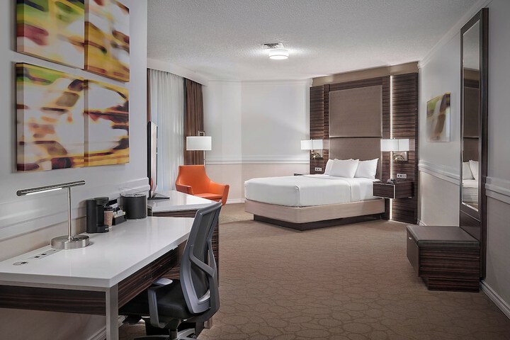 Room 27 of 60