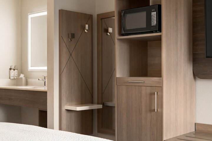 Holiday Inn Express Bowling Green by IHG