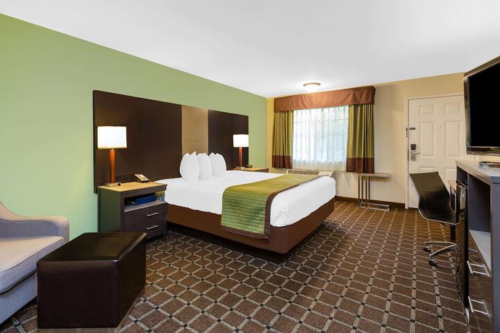 Room 17 of 62