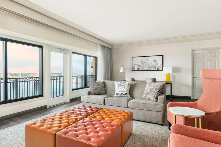 Galt House Hotel Trademark Collection by Wyndham