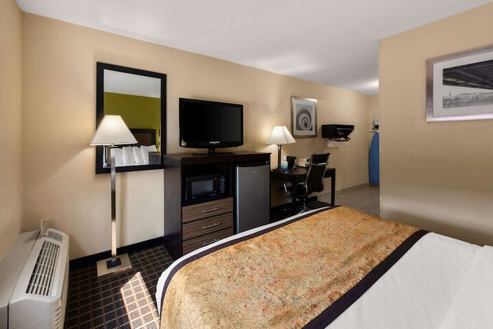 Best Western Adena Inn