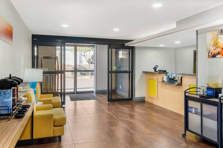 Comfort Inn & Suites El Paso I-10 Airport Area