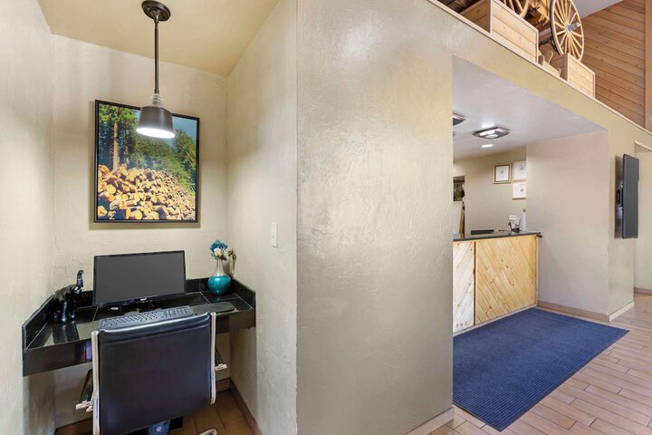 Best Western Sawmill Inn