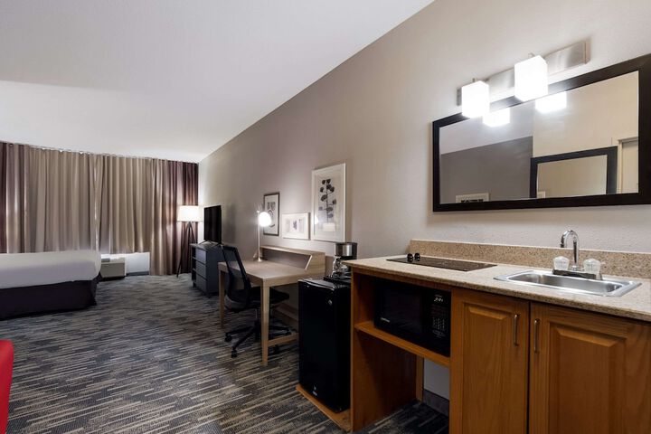 Room 36 of 48