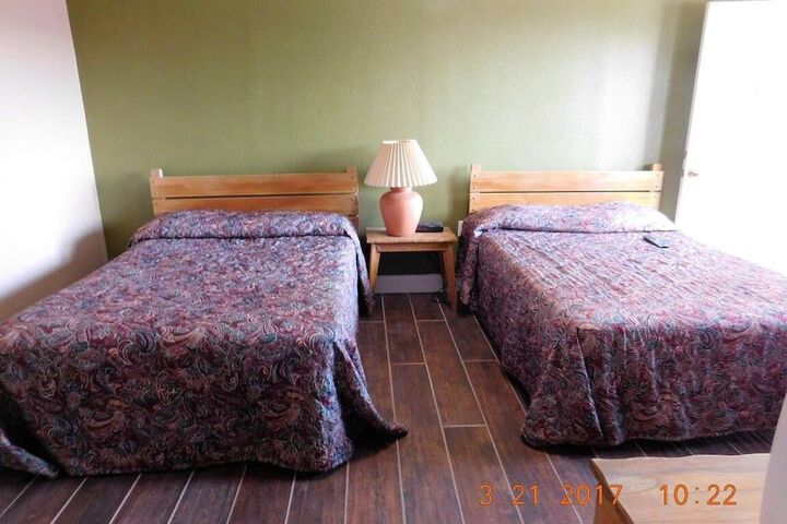 Room 5 of 13