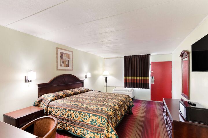 Room 15 of 43