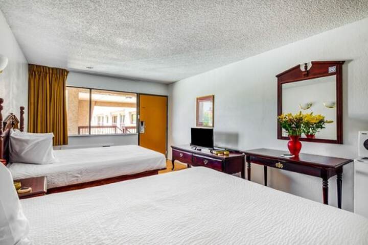 Room 15 of 23