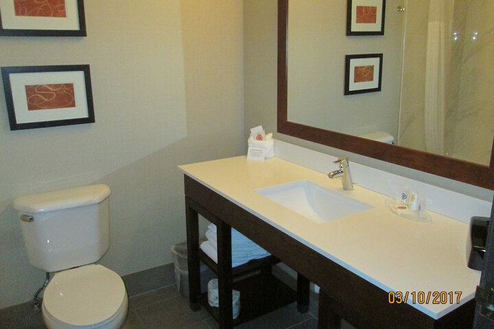 Room 21 of 40