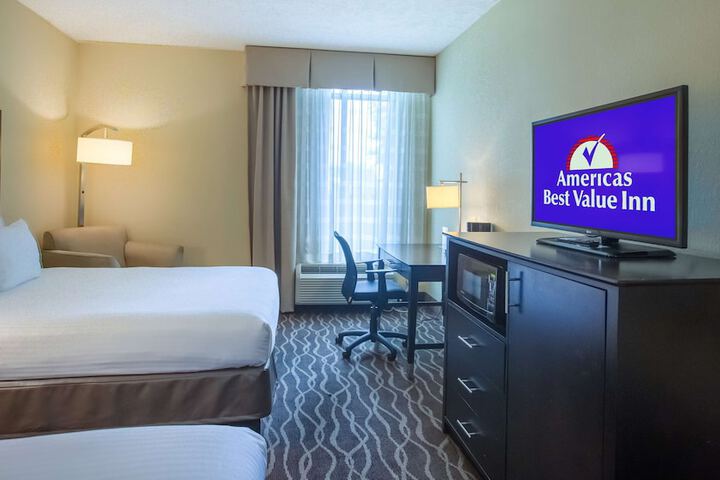 Room 9 of 25