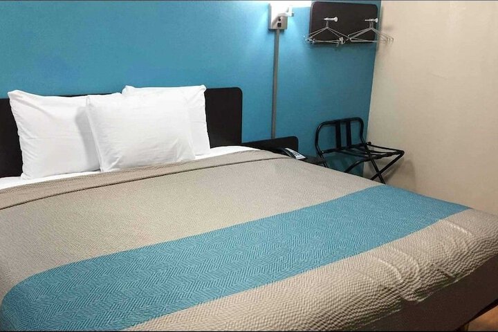 Room 18 of 26