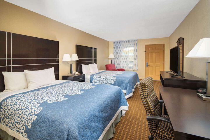 Room 15 of 15