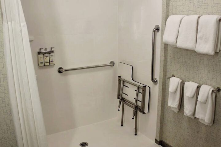 Holiday Inn Express Amherst - Lockport by IHG