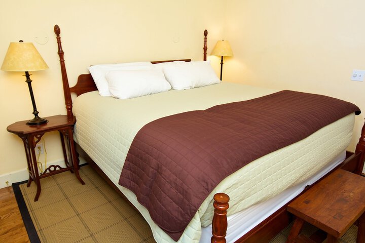 Room 34 of 48