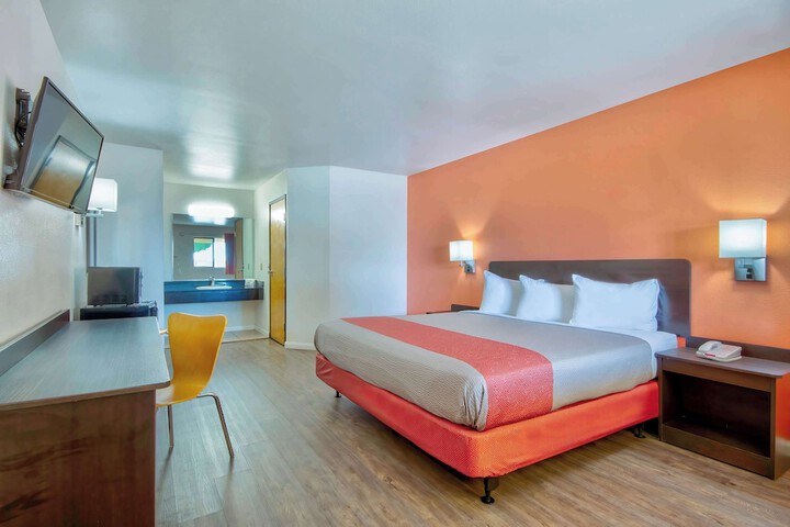 Room 40 of 58