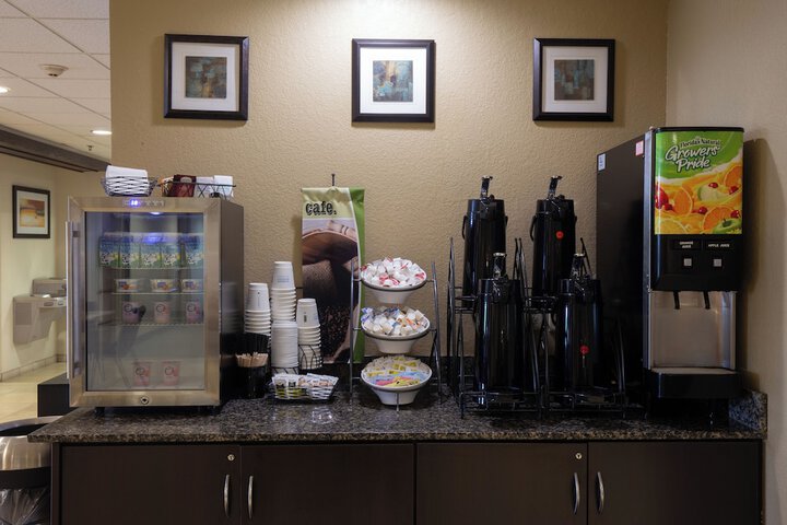 Breakfast/Coffee Service 43 of 46