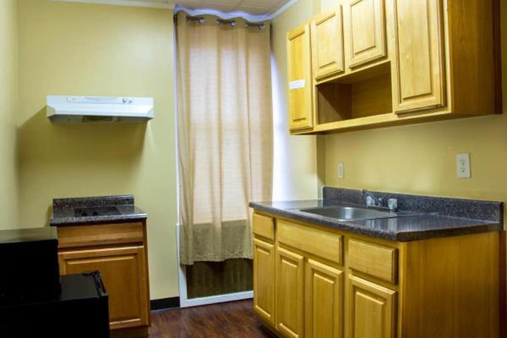 Room 15 of 36