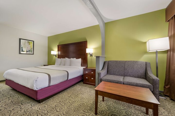 SureStay Hotel by Best Western Deer Park