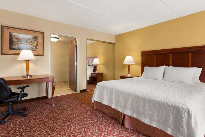 Room 34 of 52