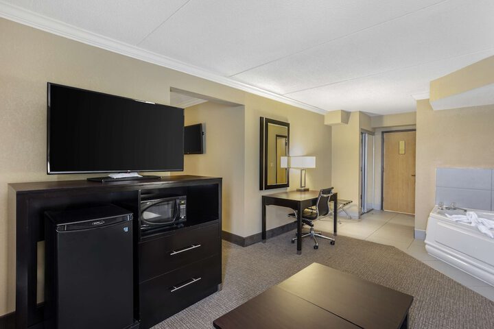 Room 25 of 35