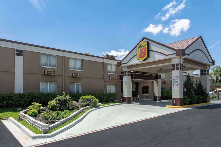 Hotel 2 of 27