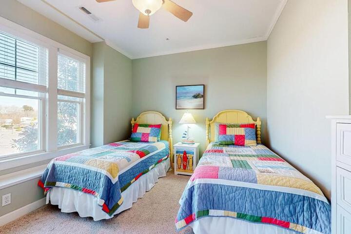 Bayside Resort --- 31738 Lakeview Dr #202A