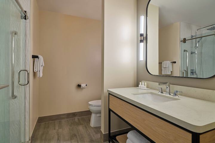 Room 25 of 48