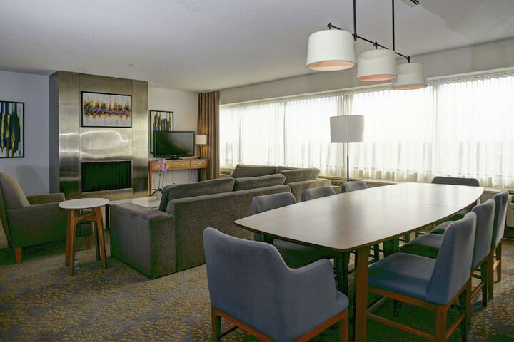 Room 58 of 84
